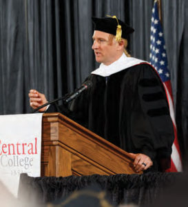 Chris Hulleman ’93 was Central’s 2016 commencement speaker and received an honorary Doctor of Humane Letters.
