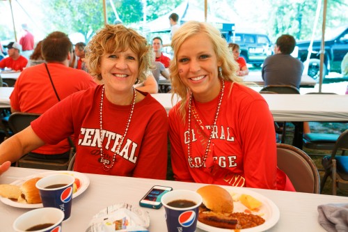 Central alumni enjoying lunch at Homecoming.